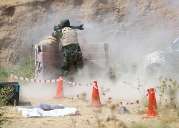 (2보)이란 “단 한명의 쿠르드족도 국경 넘지 않아”