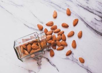 “하루 57g 아몬드의 힘”… 몸속 염증, ‘뚝’ 떨어졌다