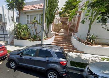 집 앞 계단 앉아 있다 날벼락 … 돌진 차량에 유아 숨져