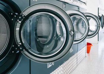 [화제] “세탁도 못하는 학생들”… 애너하임 학군, 학교가 빨래 맡는다