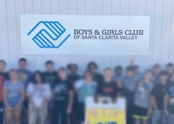 산타클라리타 청소년단체 여직원, 아동들에 음란 행위