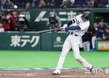 ‘통한의 7회’ 한국, 일본에 6-8 역전패…11년 만의 승리 무산[2026 WBC]