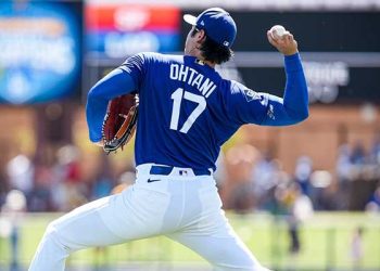 오타니, 시범경기 첫 등판 100마일 ‘쾅’…이정후 1볼넷·김혜성 1안타