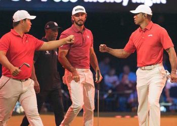 ‘골프 황제’ 우즈, 1년 만에 TGL 출격…김주형과 준우승