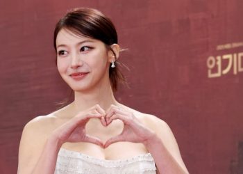 유인영, “야간 식욕억제 비결은 ‘꿀 한스푼'” … 효과는?