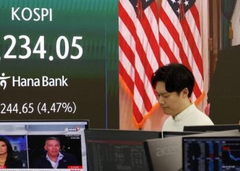 ‘이란 타격’ 엄포에…코스피 급락·환율 급등