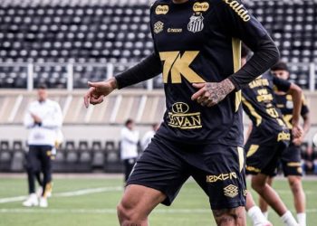 “당신 미쳤나” 심판에 성차별·폭언 네이마르 월드컵 불투명