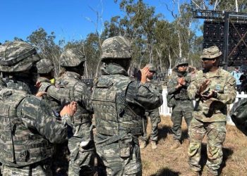 “개미까지 씹어먹으며 버틴다” 미 조종사 살린 혹독한 훈련