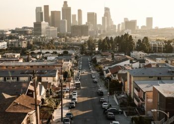LA 삶의 질 갈수록 추락, ‘역대 최저’…물가·치안·이민공포 직격탄