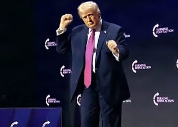 트럼프 “22일까지 이란과 합의 안되면 폭탄 투하 재개”