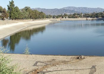 “어두운 산책로 노렸다” … 실버레이크 저수지 성추행 잇따라