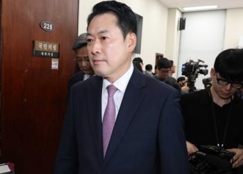 커지는 장동혁 사퇴론 … 당 지지율 15% 최저