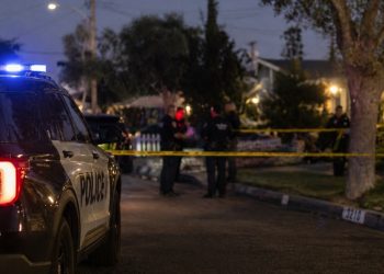 “음식 배달원 위장한 도둑들 딱 걸려” … 이웃 신고가 결정적