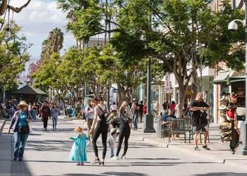 산타모니카 쇼핑 중심가 ‘공동화’ … 3가 프로미네이드 공실 확산, 상권 붕괴