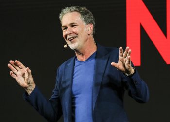 ‘연체료 40弗’로 세운 넷플 제국…헤이스팅스 ’30년 여정’ 마침표