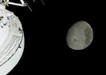 ‘지구에서 가장 멀리갔다’ …아폴로 13호 기록 넘어