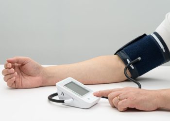 “혈압 140 넘기 전 잡아라”…고혈압 막는 생활습관