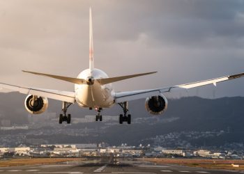 뉴욕 JFK 공항서 여객기 충돌 대참사 날 뻔 … 100미터 초근접