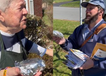 [사연] “직접 만든 따뜻한 한 끼”…우편배달부 감동시킨 할머니 샌드위치