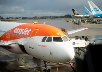 “비행기 무거워 못 뜬다” … 승객 하차 요청 ‘황당’