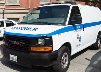 ‘사망자 유품 절도’ LA 검시관, 시신에서 금목걸이 훔쳐