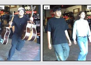 ‘기타 들고 튀어라’ … 웃으면서 사라진 3인조 절도단