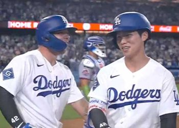 김혜성, 시즌 첫 홈런 폭발…오타니, 6이닝 10K 1실점 쾌투