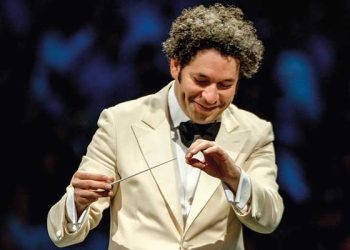 LA필 음악감독 두다멜, USC 졸업식 기조연설 나선다