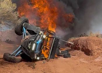 “비극이 삼킨 가족여행” … OC소방관·전 LA방송인 딸들, 캠핑카 화재로 중상