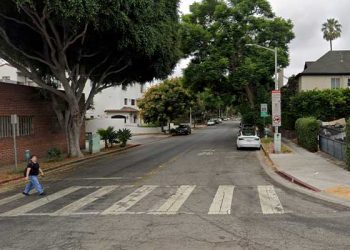 가족 산책 중 ‘묻지마 총격’ … 웨스트 할리웃 또 총기공포