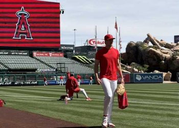 [석승환의 MLB] 코하노위츠의 역투, 불펜의 벽에 막히다 — 에인절스, 블루제이스에 2-4 패배
