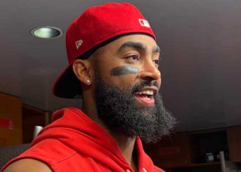 [석승환의 MLB] 조 아델의 기적  홈런 3개를 훔치다