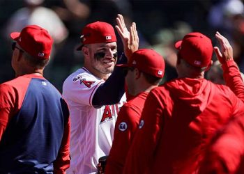 [석승환의 MLB] 우레냐의 각성, 다노의 쐐기 — 에인절스8:2 승리, 그리고  2연승