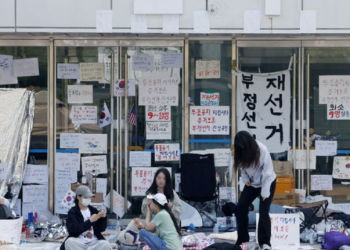 참정권 침해가 쏘아올린 분노…2030은 왜 거리로 나왔나[2030 시위①]
