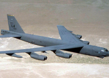 “비행기 전부터 문제 있었다” … B-52 희생자 아내 폭로