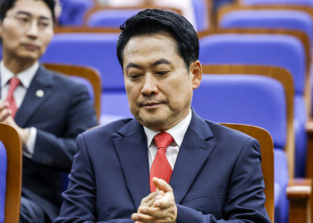 국힘 의총서 ‘장동혁 사퇴’ 놓고 고성 충돌