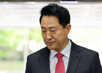 오세훈, “검사님들 떳떳합니까”…’여론조사비 대납 의혹’ 1년6월 구형