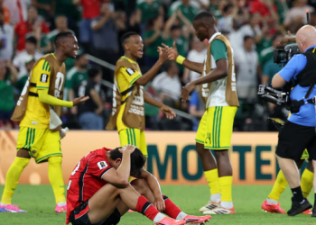 “상당한 망신”…日누리꾼, 홍명보 축구 조롱