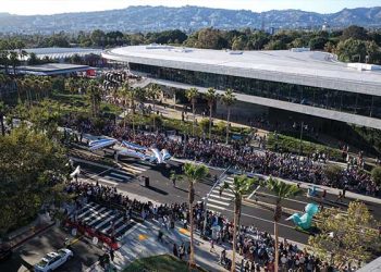 LACMA 데이비드 게펜 갤러리 제대로 터졌다.. 개관인파 8만명