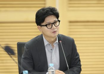 한동훈 “민주당, ‘경찰 무제한 긴급체포 허용’ 법안에 폭탄 심어 놓았다”