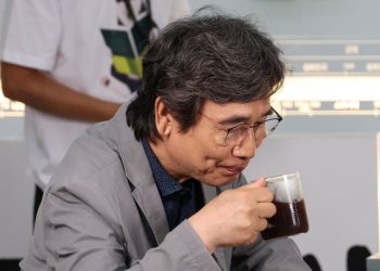 유시민 “‘뉴이재명’ 수장은 이재명 … 절대권력 100% 부패”
