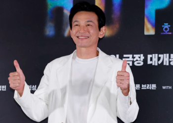 황정민·팬, 진실 공방 계속…주요 쟁점별 입장 정리
