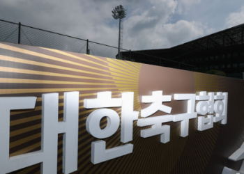 [충격] “외국인 심판들에 성접대” … 쑥대밭된 축협 어디까지 추락하나