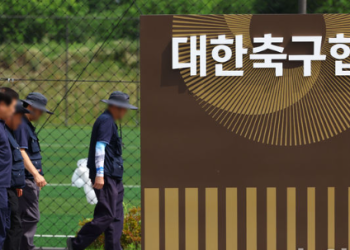 [충격] “외국인 심판들에 성접대” … 쑥대밭된 축협 어디까지 추락하나