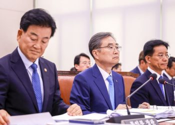‘한미훈련 축소’ 공방 …”남북관계 좋은 계기” “패싱 당해”