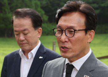 민주당, 연일 ‘조희대 때리기’ … “‘물러나라’ 현수막 전국 걸어”
