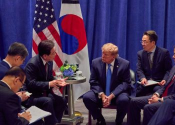 “트럼프 북미대화 의지 확인…’전략 투자’ 등 협력 논의”