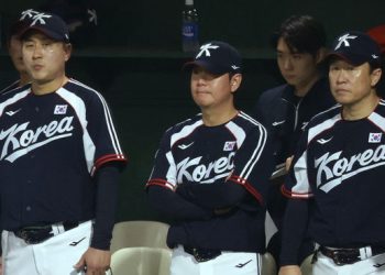 한국 야구 추석 대참사 … 일본 사회인팀에 대패