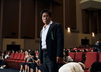 “패륜행위” “역사반역” 정치 논란 된 ‘암살자(들)’ 흥행할 수 있나