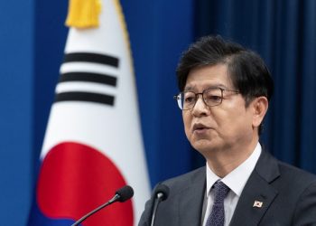 靑정책실장에 하준경… 외교특보 송영길·국방특보 김병주 위촉